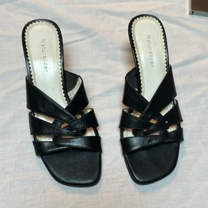 BLACK LEATHER SLIP ON 2 1/2 in HEEL